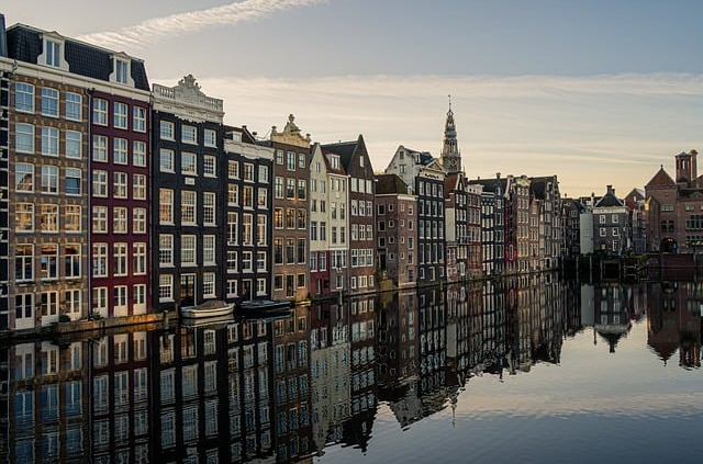 Voor een conferentie parkeren in Amsterdam: zo pak je het goed aan